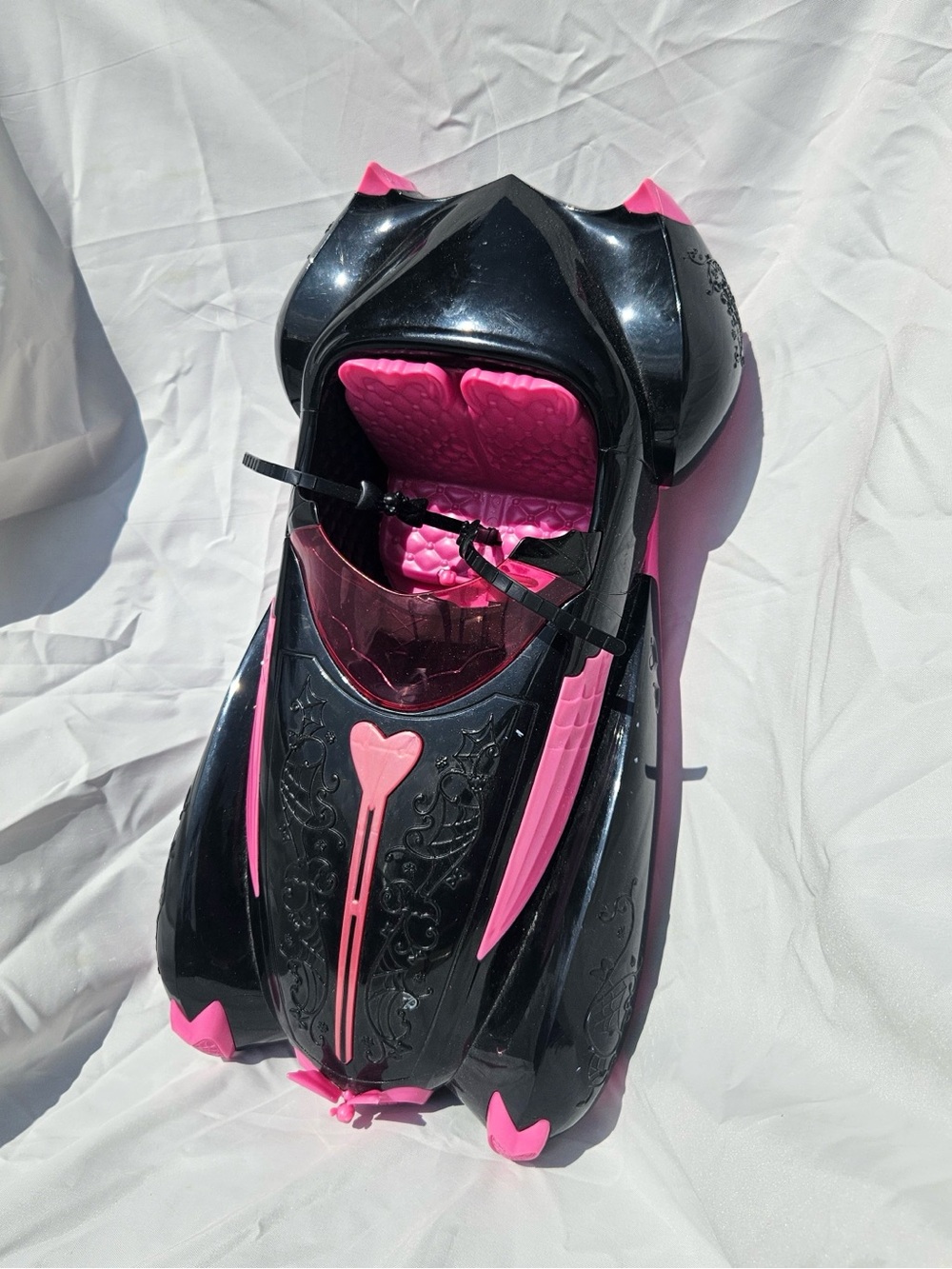 Monster High Draculaura Sweet 1600 Roadster 2011